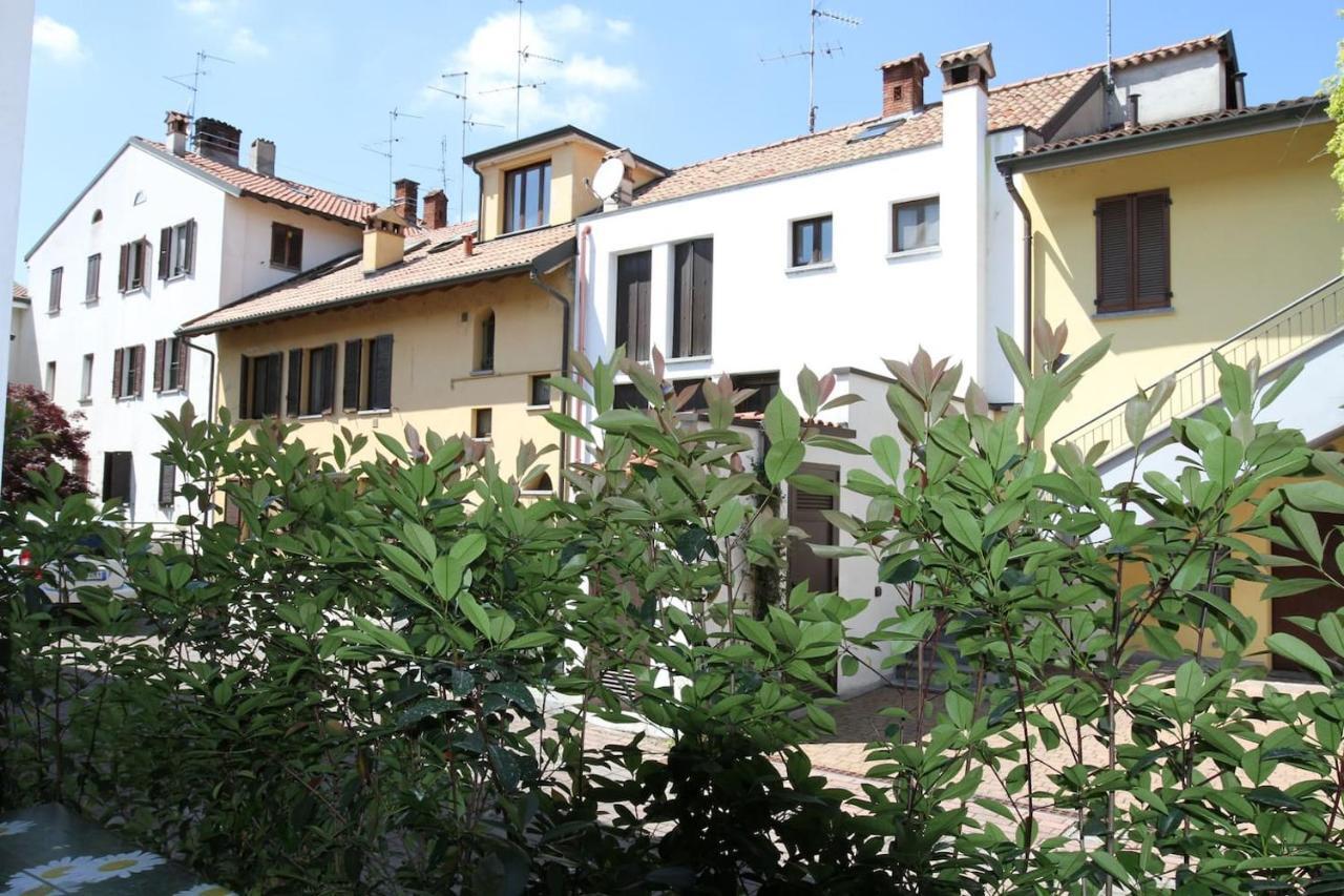 Corte Della Crisalide Ampio E Luminoso Bilocale In Centro Storico Cernusco Sul Naviglio Dış mekan fotoğraf